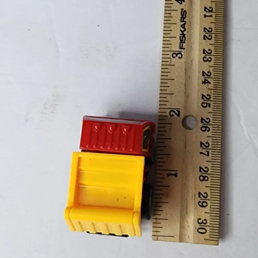 Mini garbage truck micro toy